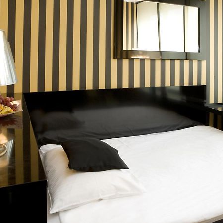 Relexa Hotel Bellevue An Der Alster Hamburgo Habitación foto
