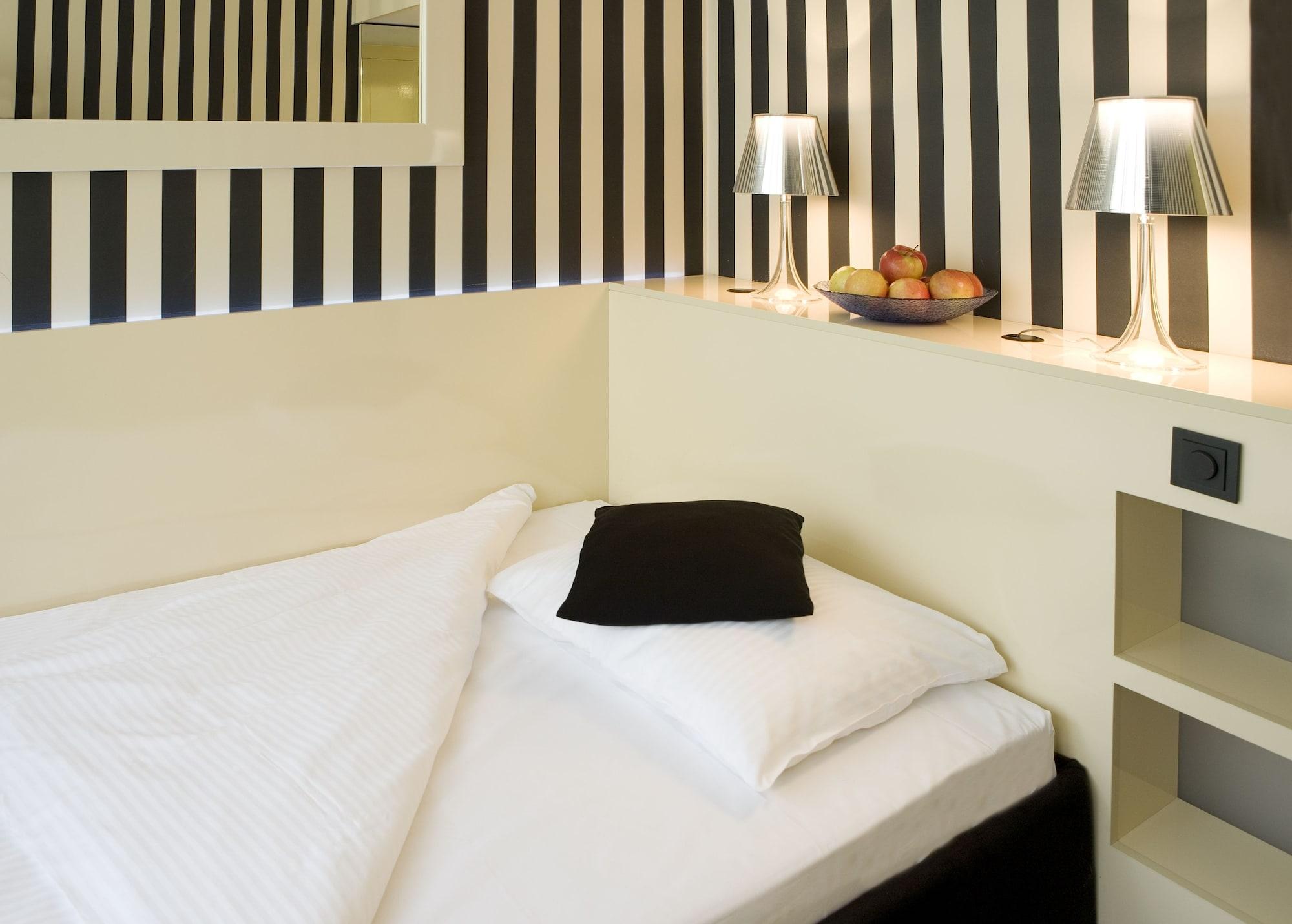 Relexa Hotel Bellevue An Der Alster Hamburgo Exterior foto