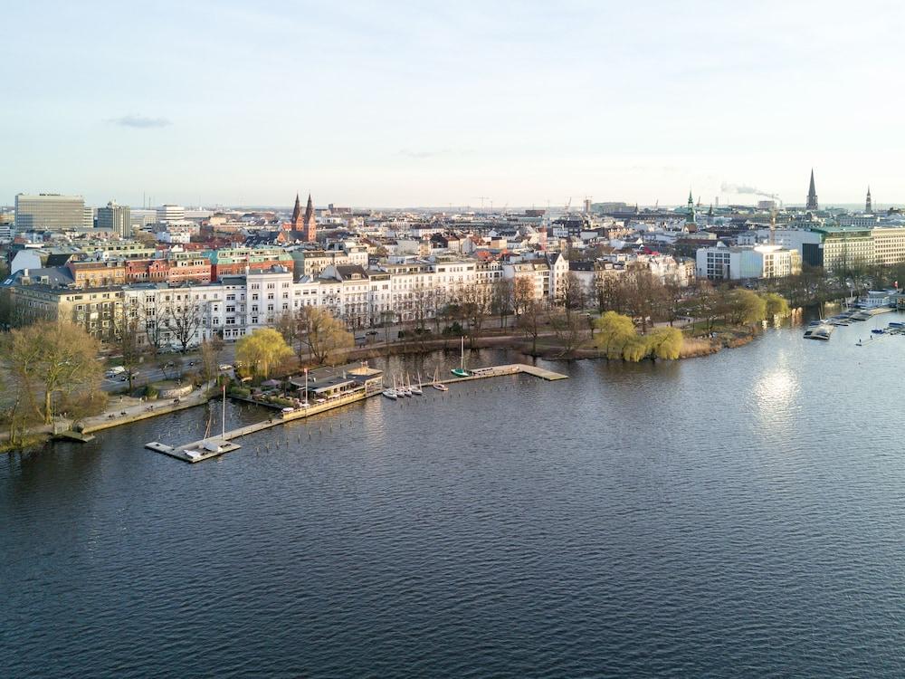 Relexa Hotel Bellevue An Der Alster Hamburgo Exterior foto