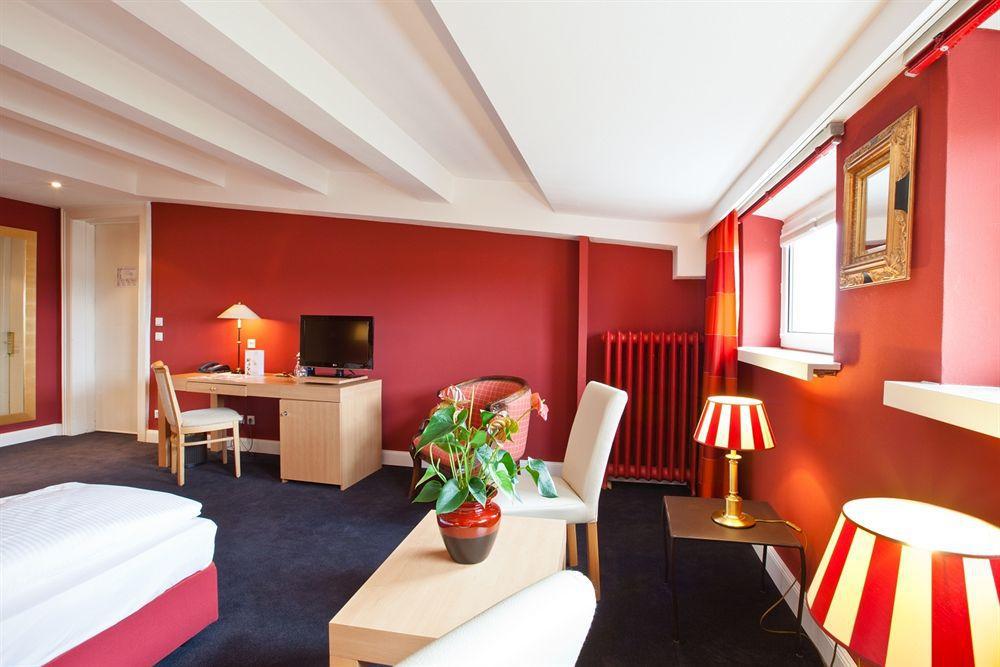 Relexa Hotel Bellevue An Der Alster Hamburgo Exterior foto